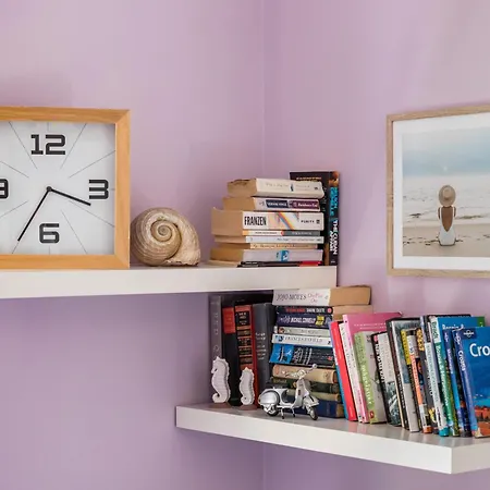 Coziness In The Center Apartment Split